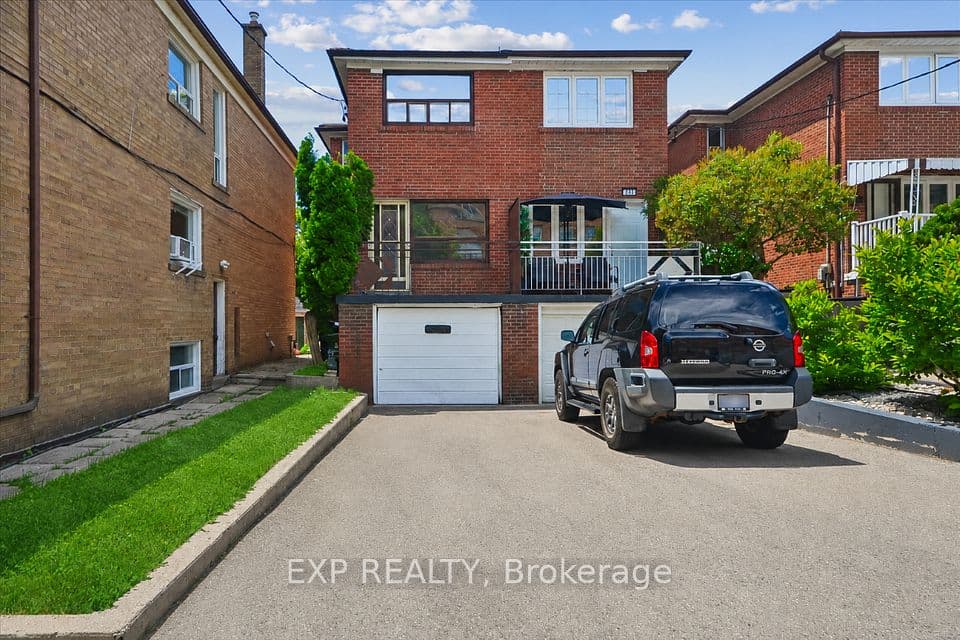 346 Westmount Avenue, Toronto, ON M6E 3N2 – main photo