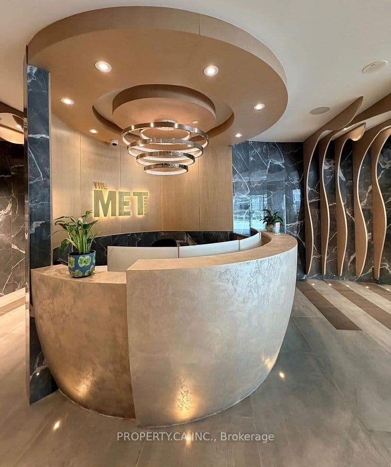 21 Carlton Street 3405, Toronto, ON M5B 1L3 – main photo