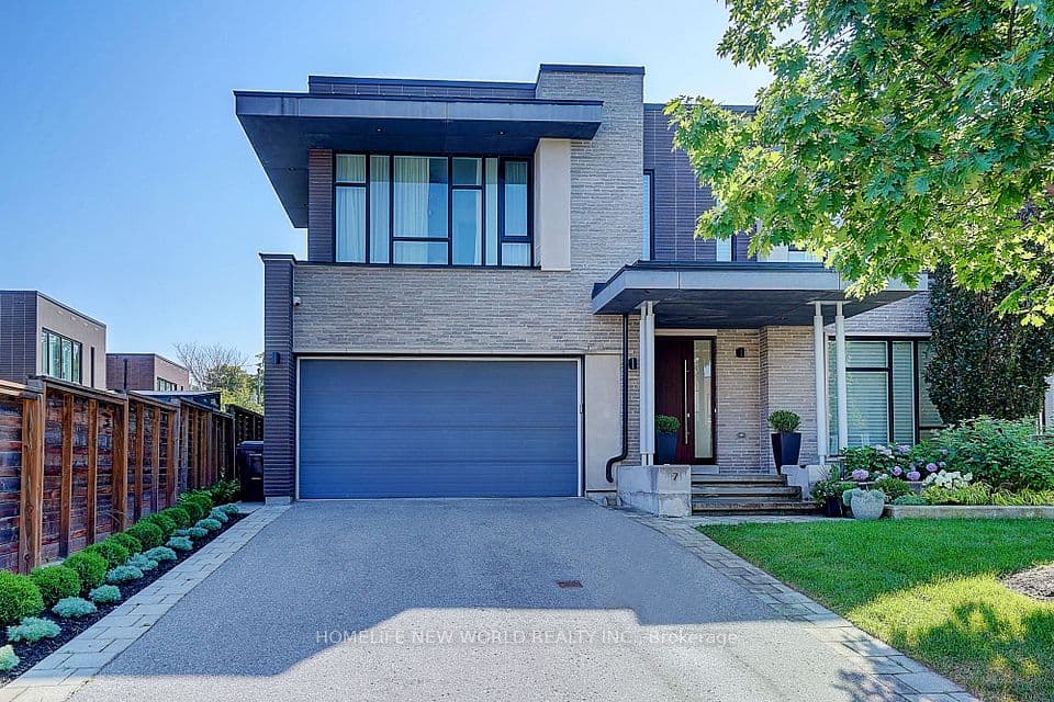 7 Valliere Place W, Toronto, ON M2K 0C9 – main photo
