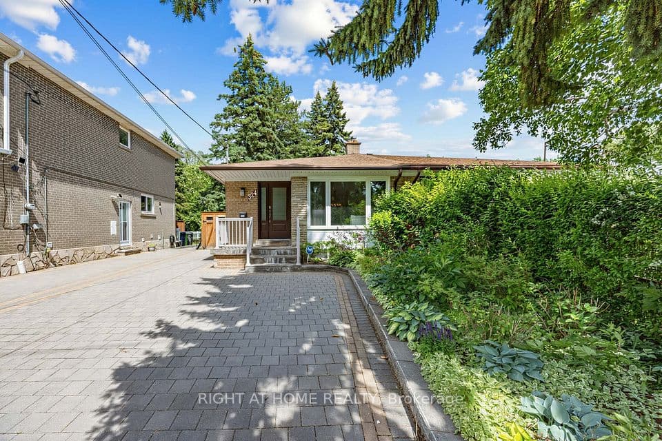 324 Woodsworth Road, Toronto, ON M2L 2T6 – photo 2