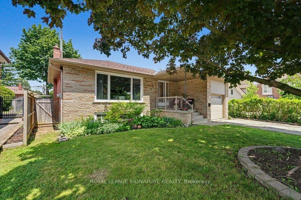 34 Clifton Avenue, Toronto, ON M3H 4L1 – photo 2