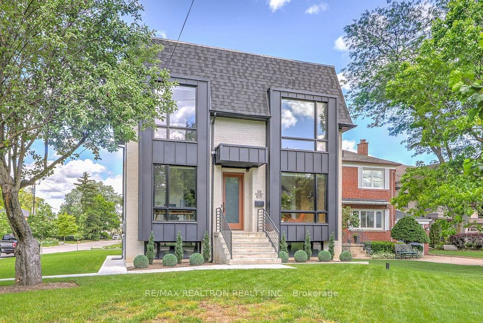 308 Ridley Boulevard, Toronto, ON M3H 1K9 – main photo