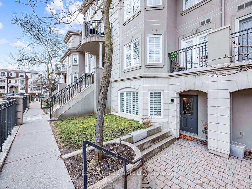108 Finch Avenue W C13, Toronto, ON M2N 6W6 – main photo