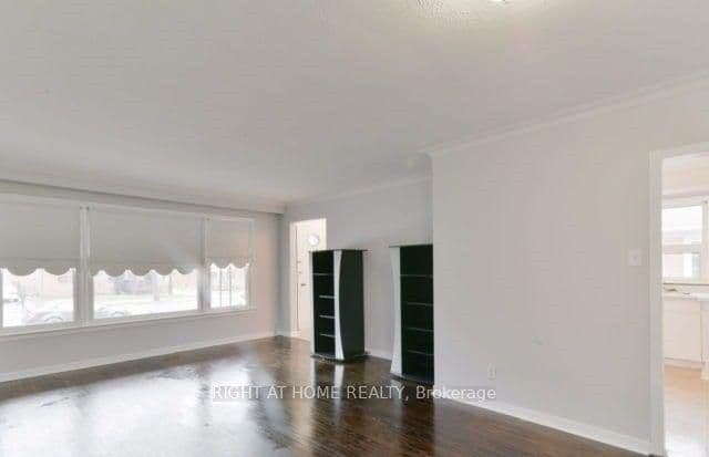 484 Drewry Avenue, Toronto, ON M2R 2K8 – photo 3