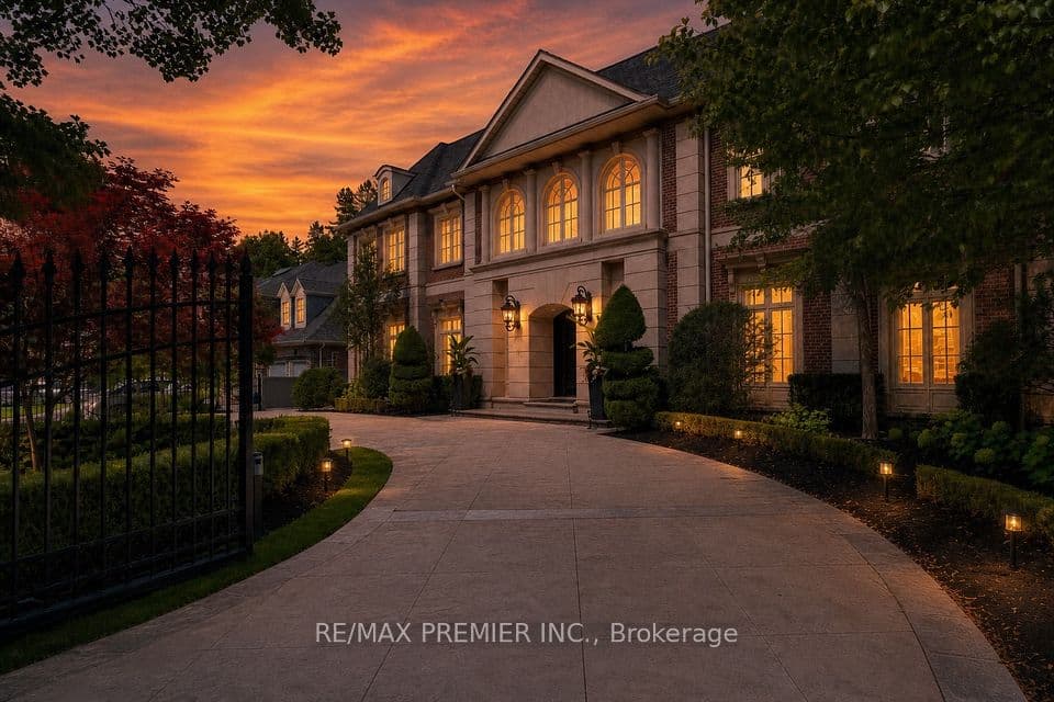 6 The Bridle Path, Toronto, ON M2L 1C8 – main photo