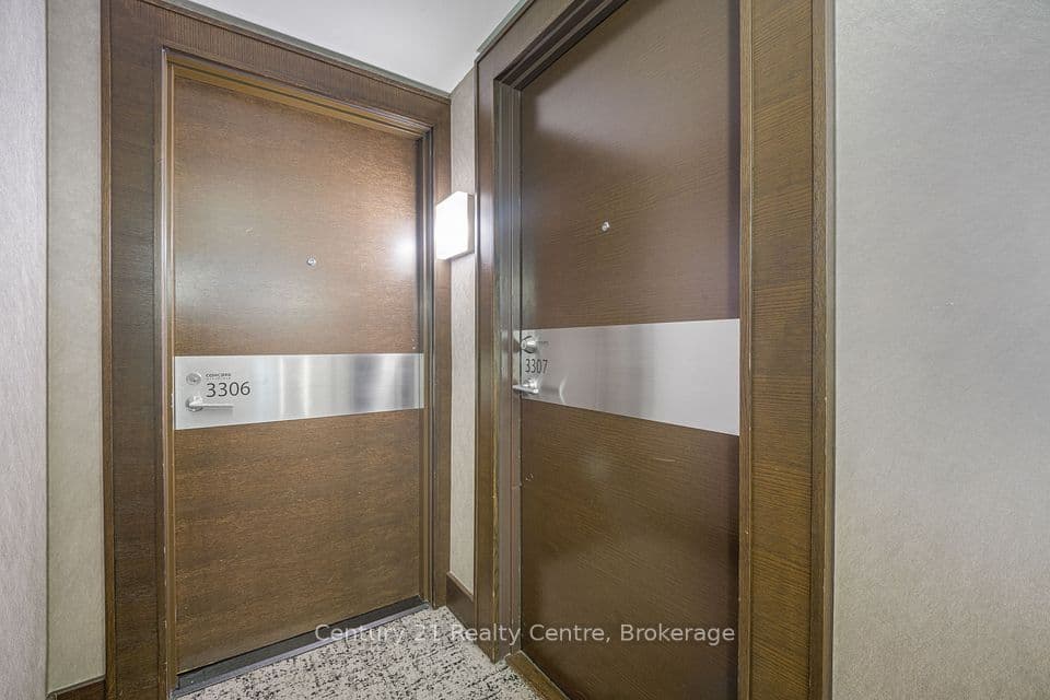 21 Iceboat Terrace 3307, Toronto, ON M5V 4A9 – photo 2