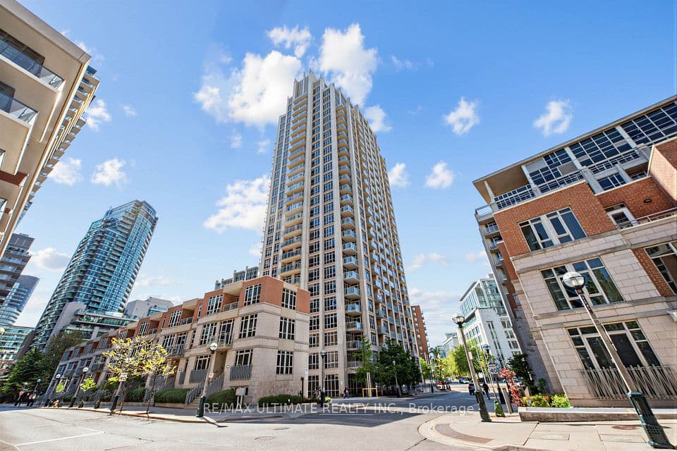 21 Grand Magazine Street 2301, Toronto, ON M5V 1B5 – main photo