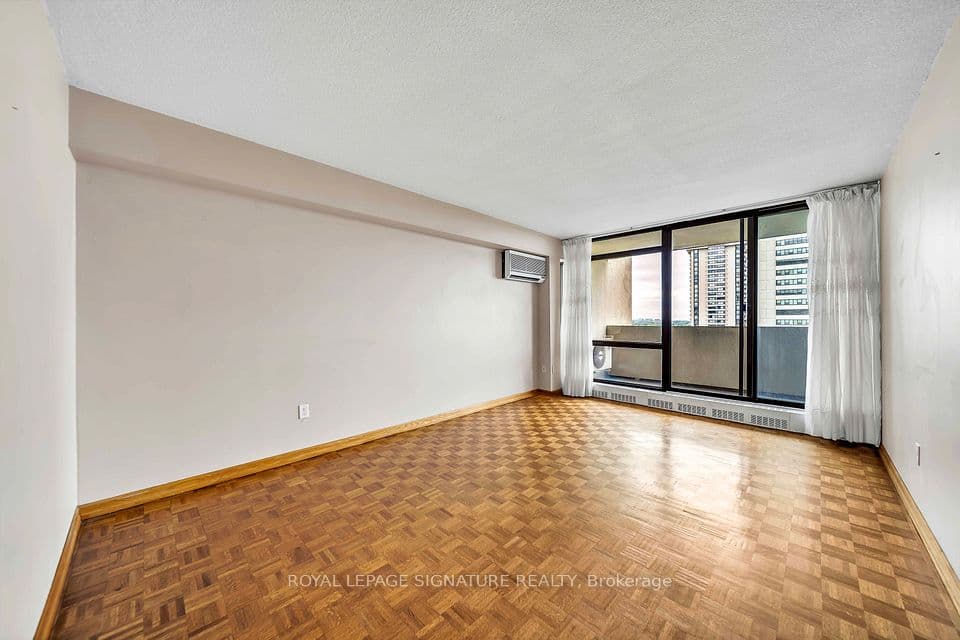 3300 Don Mills Road 1506, Toronto, ON M2J 4X7 – photo 3