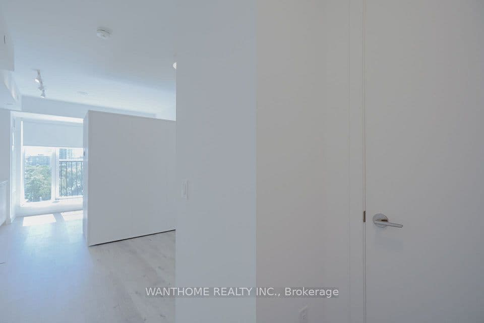 30 Dreamers Way 726, Toronto, ON M5A 0Y7 – photo 2