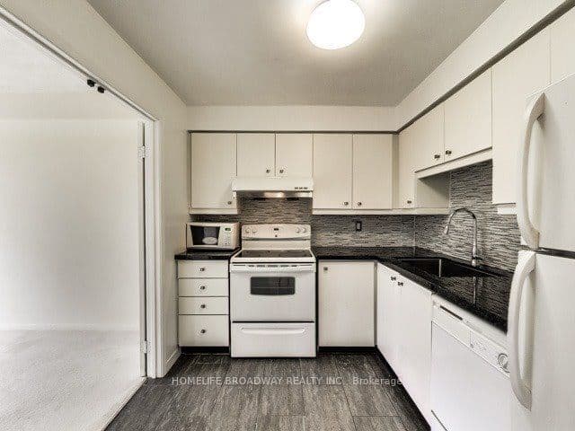 298 Jarvis Street 707, Toronto, ON M5B 2M4 – photo 3