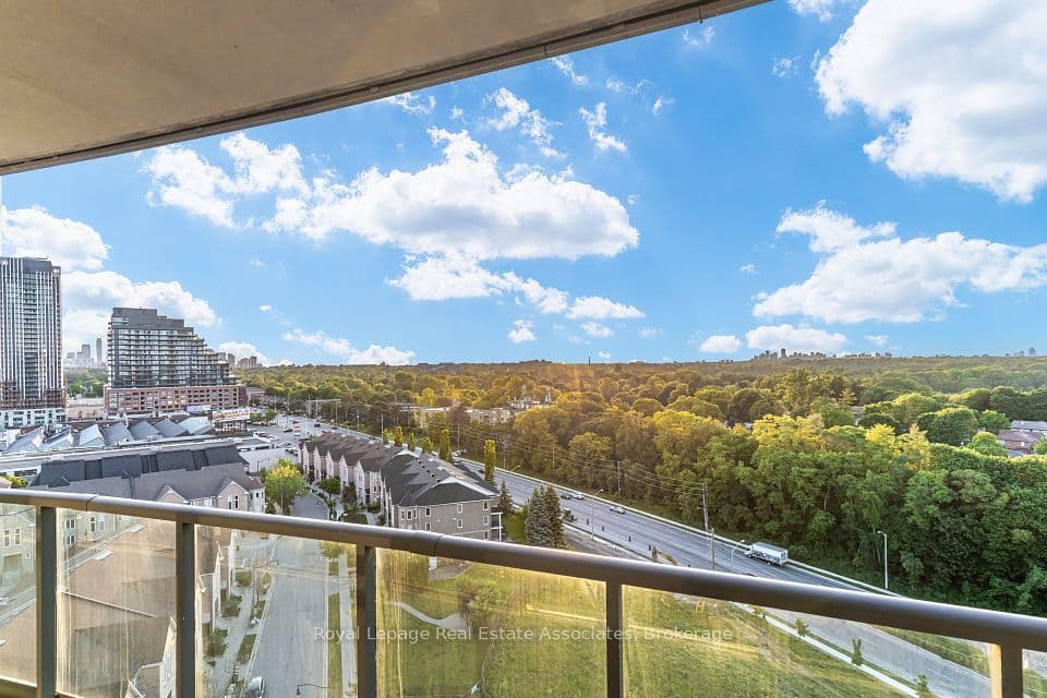 35 Brian Peck Crescent LPH21, Toronto, ON M4G 0A5 – photo 3
