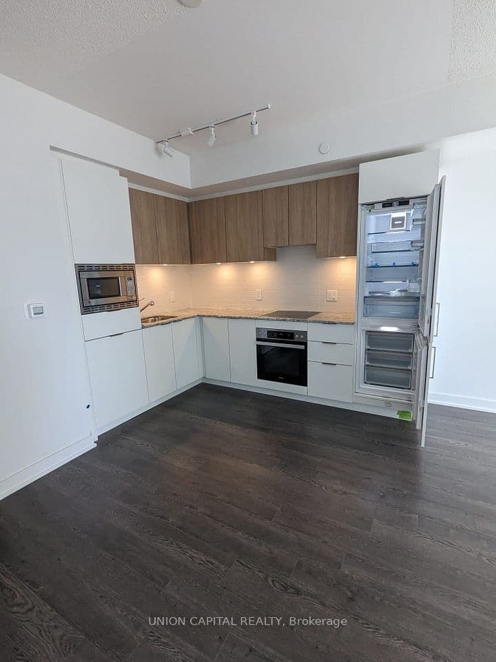 50 O'Neill Road 308, Toronto, ON M3C 0H1 – main photo
