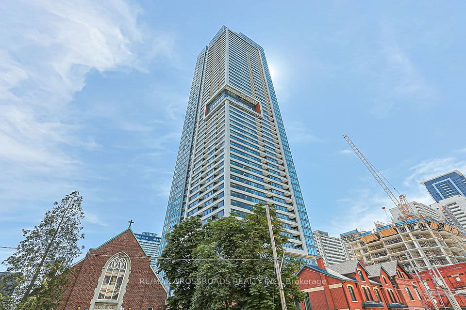 609 Sherbourne Street 1204, Toronto, ON M4X 0A4 – main photo