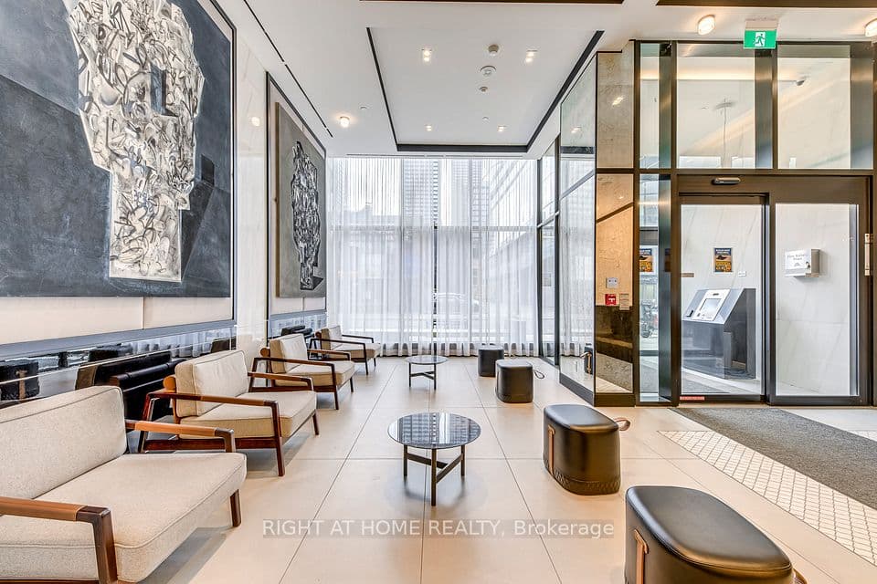 8 Wellesley Street W 3112, Toronto, ON M4Y 0J5 – photo 3