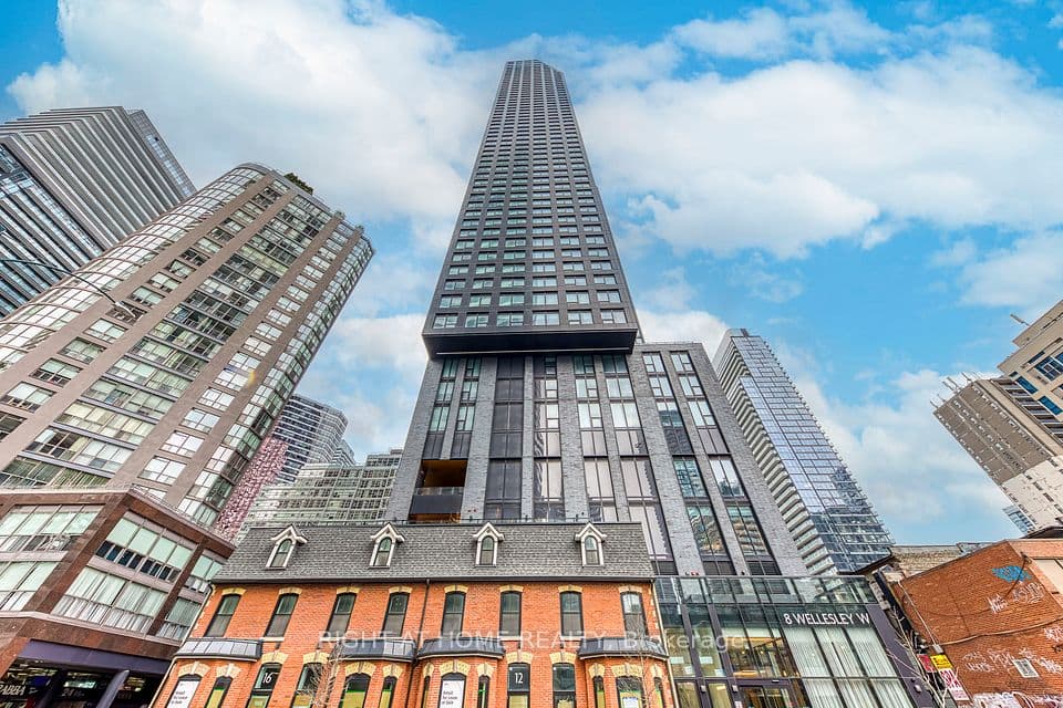 8 Wellesley Street W 3112, Toronto, ON M4Y 0J5 – main photo