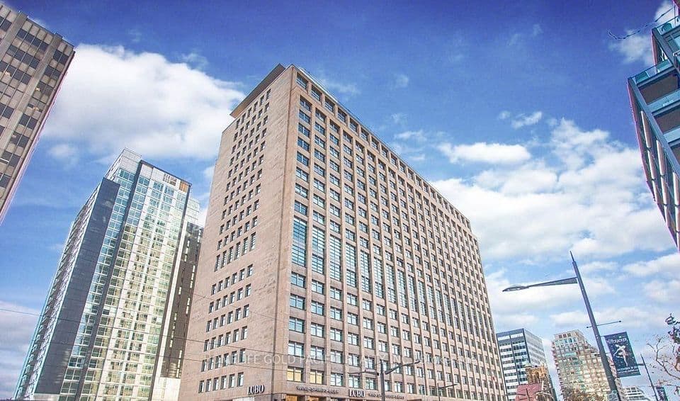 111 St. Clair Avenue W 1222, Toronto, ON M4V 1N5 – main photo