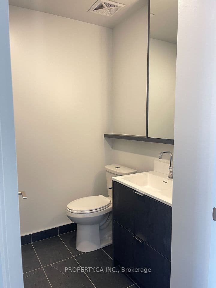 6 Greenbriar Road 224, Toronto, ON M2K 0H6 – photo 2