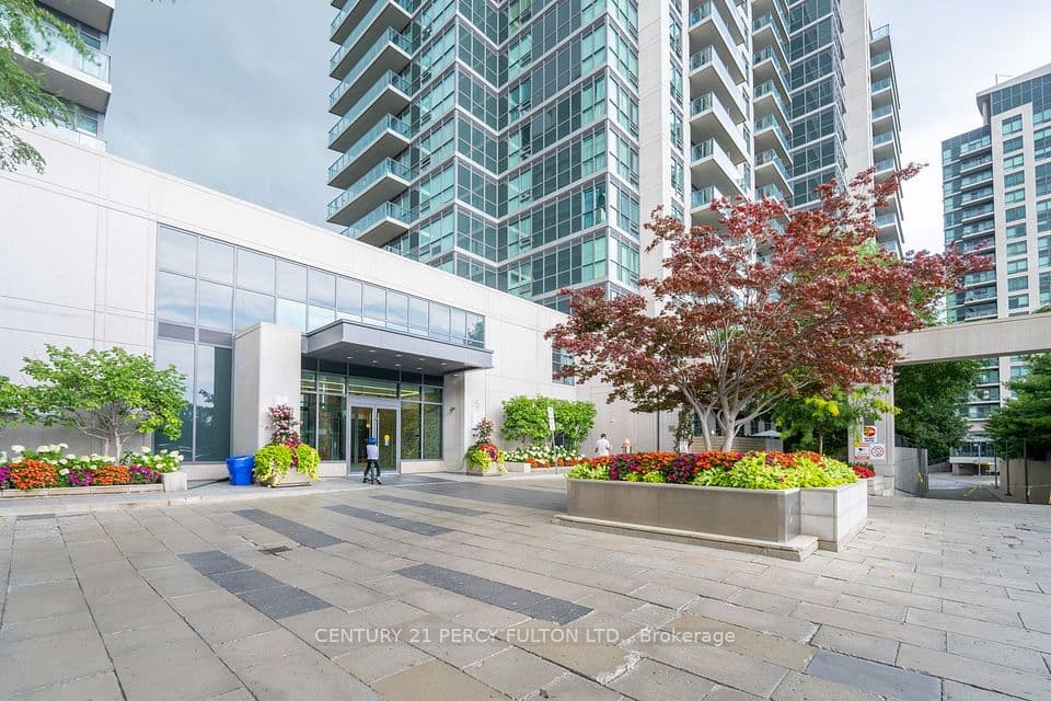 35 Brian Peck Crescent 1510, Toronto, ON M4G 0A5 – photo 3