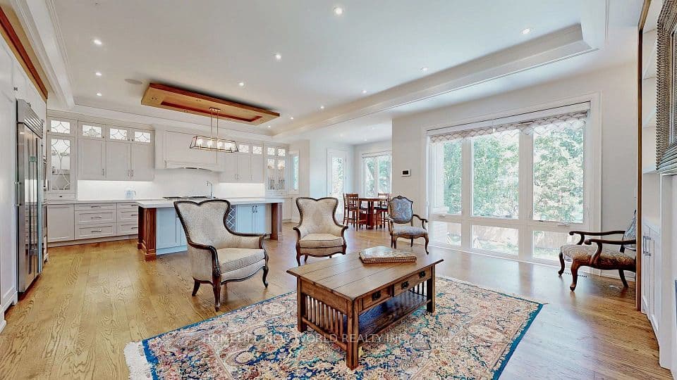 302 Johnston Avenue N, Toronto, ON M2N 1H7 – photo 3
