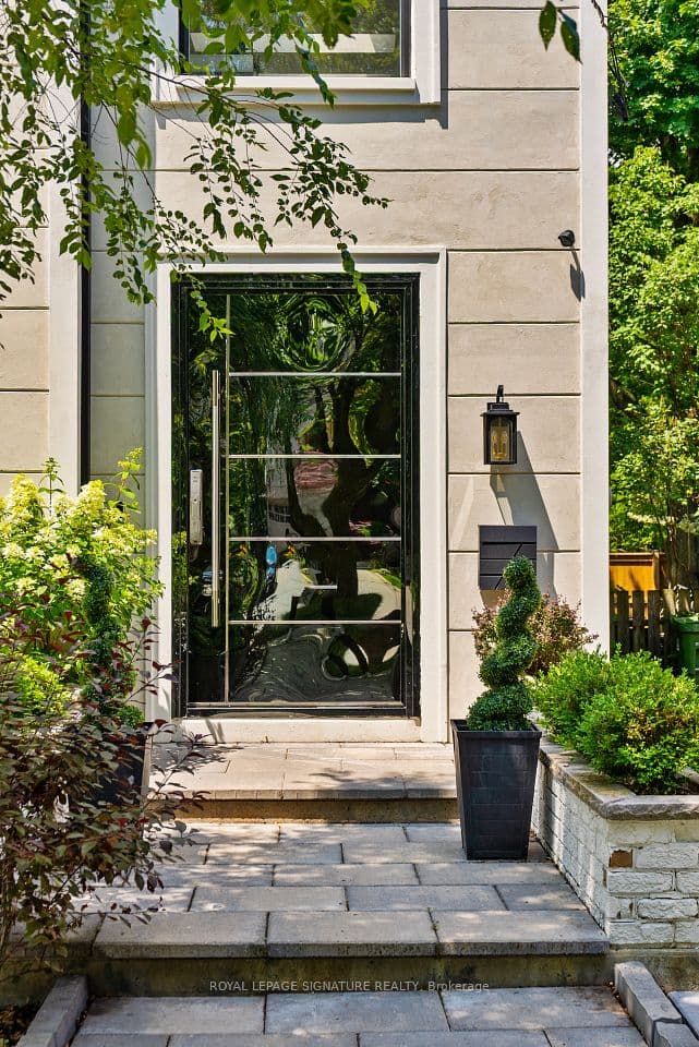 492 Old Orchard Grove, Toronto, ON M5M 2G5 – photo 3