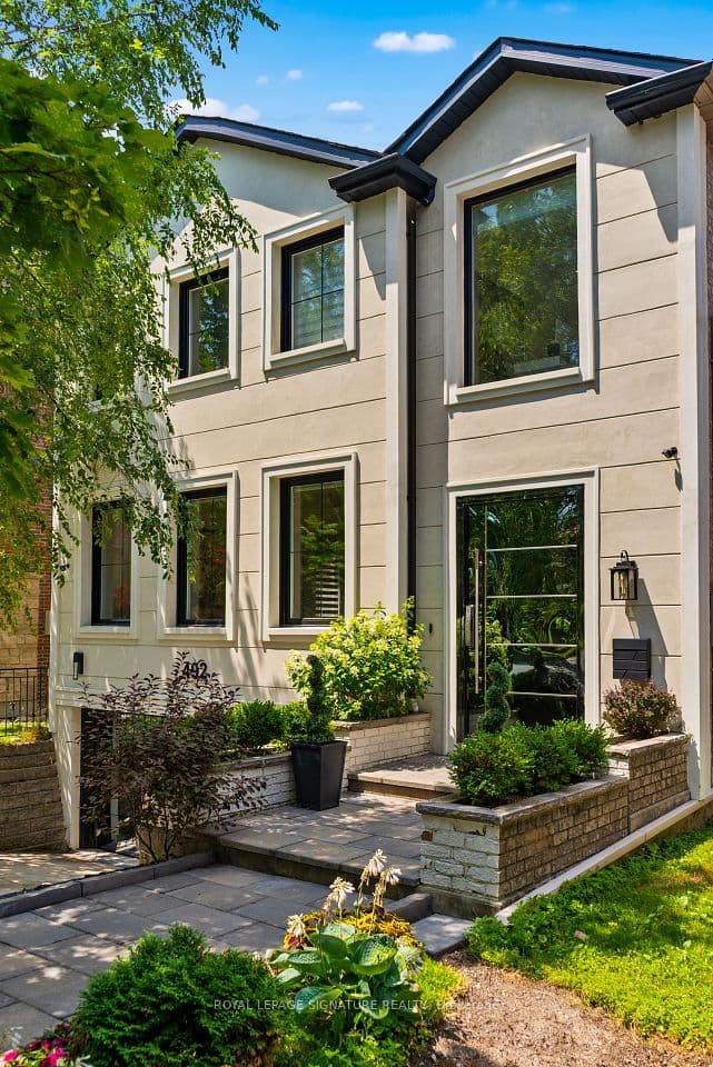 492 Old Orchard Grove, Toronto, ON M5M 2G5 – photo 2