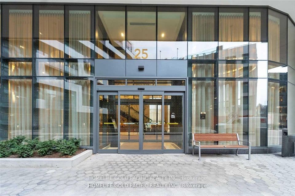 25 Adra Grado Way 1136, Toronto, ON M2J 0H6 – main photo