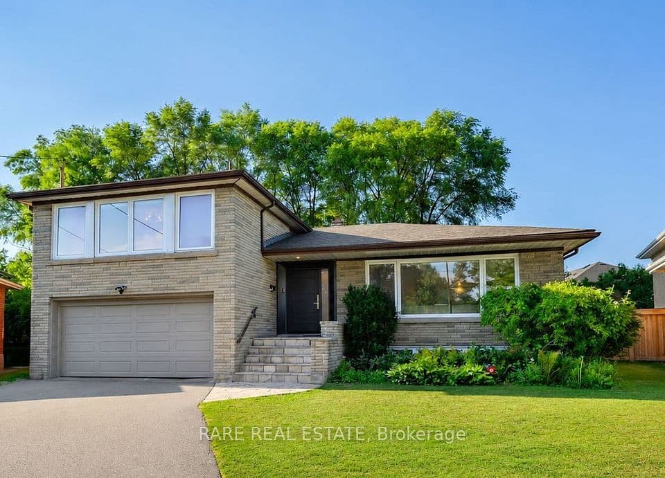 11 Geddes Court, Toronto, ON M3H 2W7 – main photo