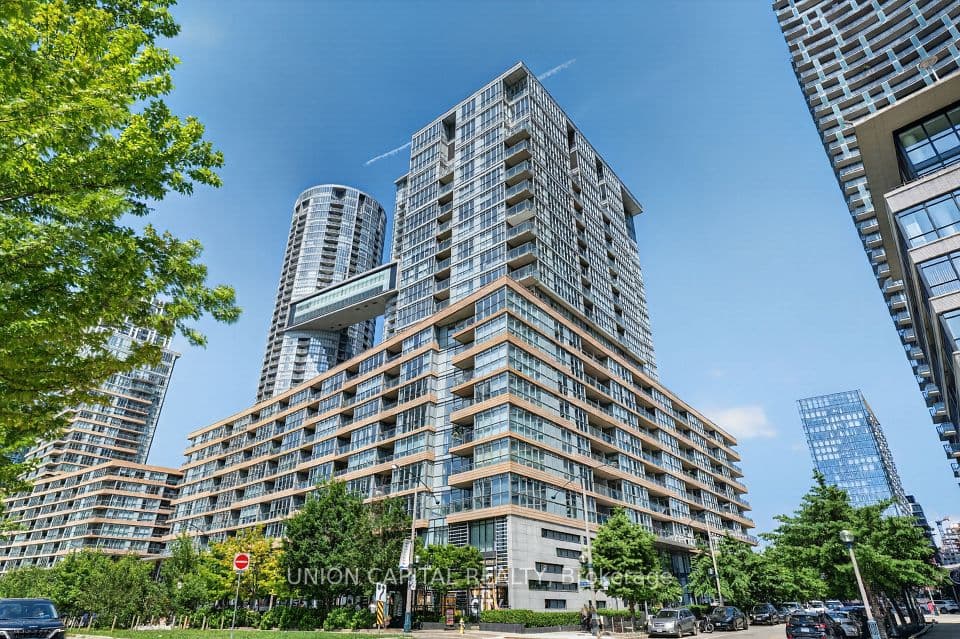 10 Capreol Court 551, Toronto, ON M5V 4B3 – photo 2