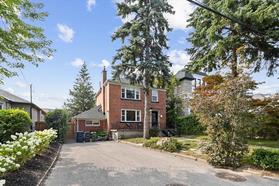 84 Lynnhaven Road, Toronto, ON M6A 2K9 – main photo