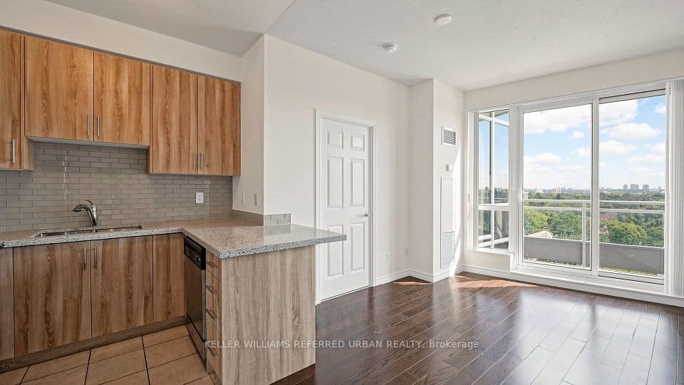 18 Holmes Avenue 912, Toronto, ON M2N 0E1 – photo 3