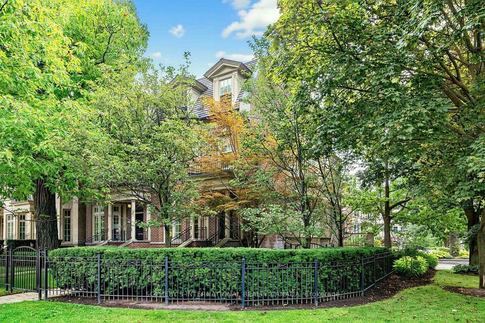 109 Lonsdale Road, Toronto, ON M4V 1W4 – photo 2
