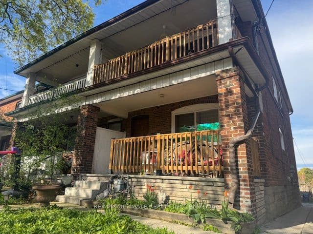 127 Robina Avenue, Toronto, ON M6C 3Y8 – main photo