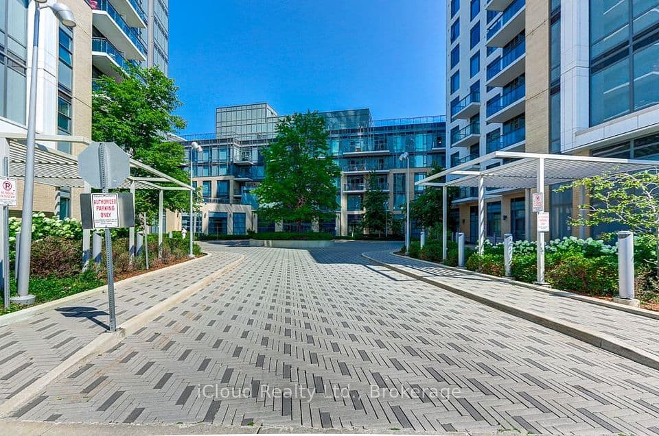 60 Ann O'Reilly Road 965, Toronto, ON M2J 0C8 – main photo