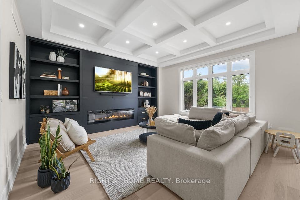 262 Senlac Road, Toronto, ON M2R 1P8 – photo 3