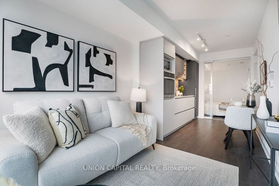 319 Jarvis Street 4908, Toronto, ON M5B 0C8 – main photo