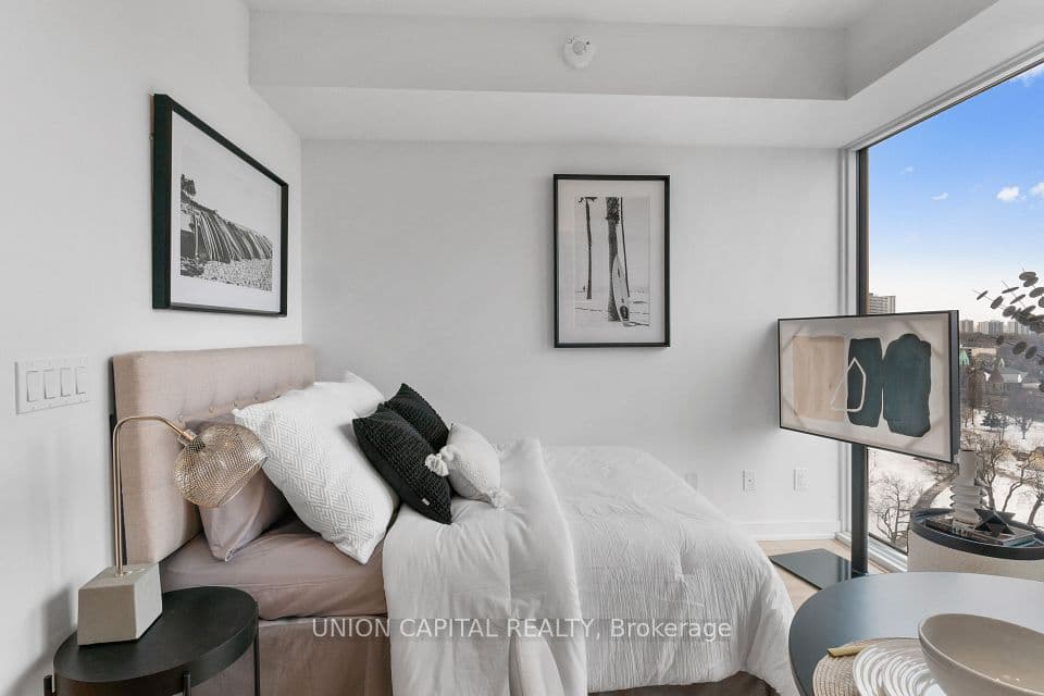 319 Jarvis Street 1612, Toronto, ON M5B 0C8 – photo 2