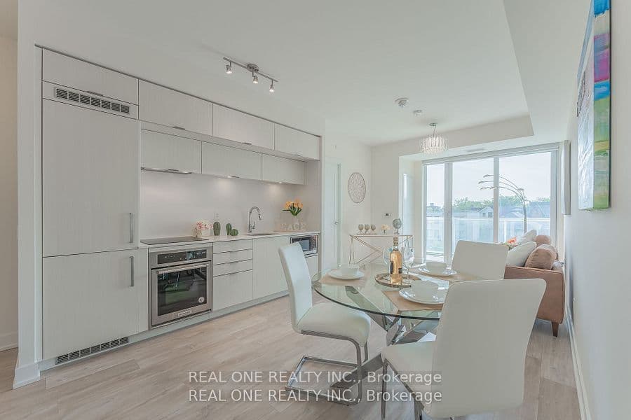 80 Vanauley Street 303, Toronto, ON M5T 0C9 – photo 2