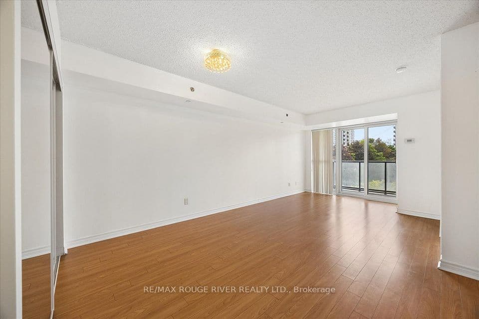 35 Saranac Boulevard 330, Toronto, ON M6A 2G4 – photo 3