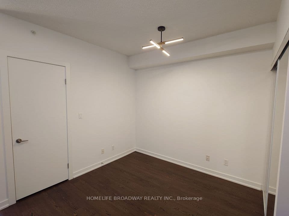 20 Bruyeres Mews 519, Toronto, ON M5V 0G8 – photo 3