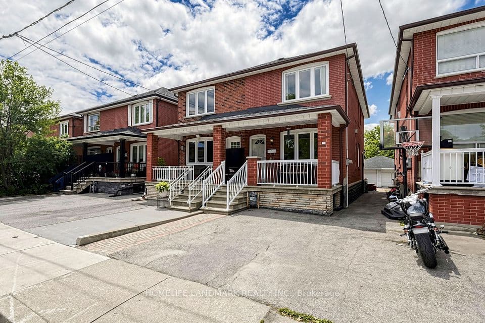 484 Glenholme Avenue, Toronto, ON M6E 3G2 – photo 2