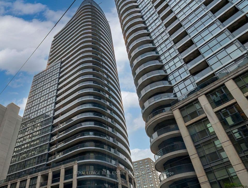 25 Carlton Street 603, Toronto, ON M5B 1L4 – main photo