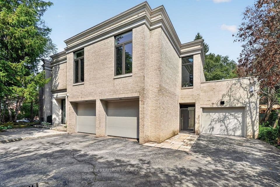 12 Tudor Gate, Toronto, ON M2L 1N4 – photo 2