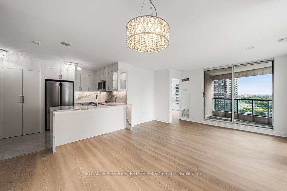 7 Lorraine Drive 1912, Toronto, ON M2N 7H2 – main photo
