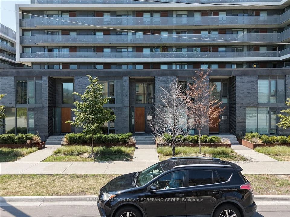 112 Varna Drive, Toronto, ON M6A 0C6 – main photo