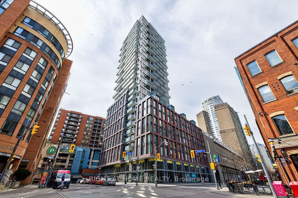 2A Church Street 411, Toronto, ON M5E 1Z4 – main photo