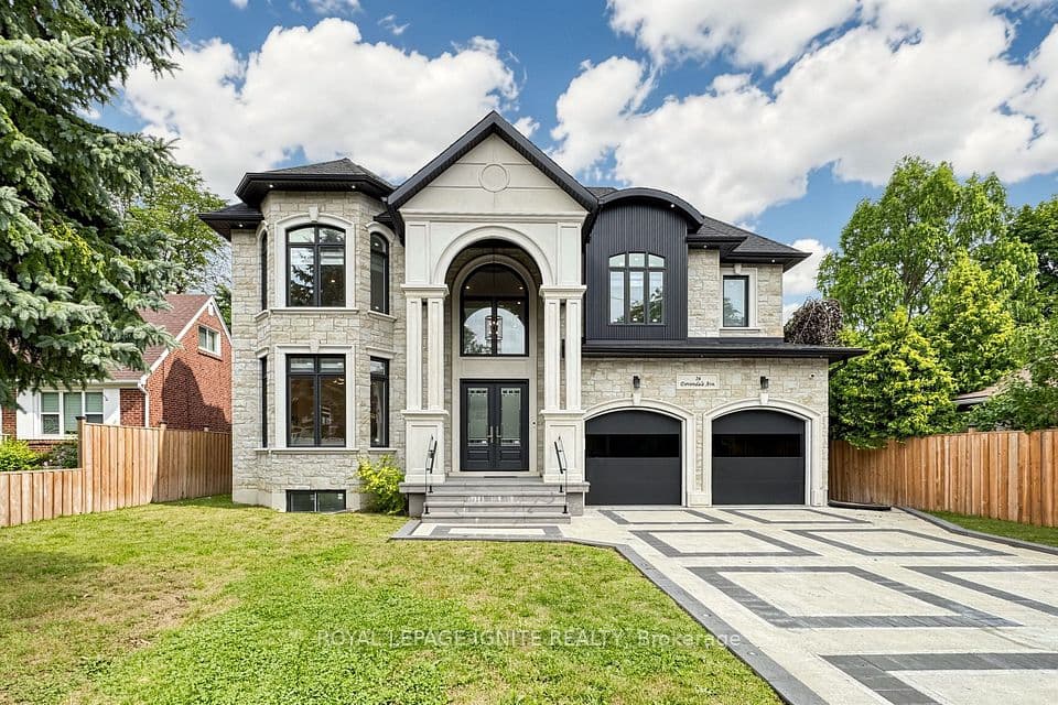 26 Devondale Avenue, Toronto, ON M2R 2E2 – main photo