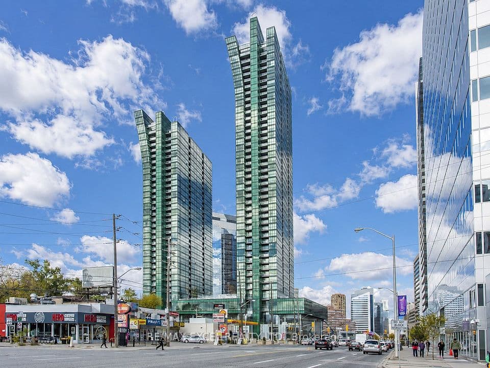 11 Bogert Avenue 2403, Toronto, ON M2N 0H4 – main photo