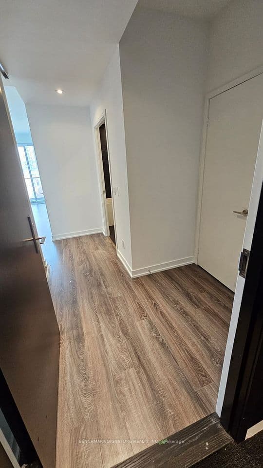 20 Edward Street 2513, Toronto, ON M5G 0C5 – photo 3