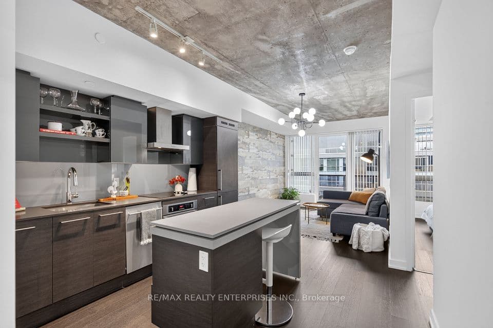 1030 King Street W 942, Toronto, ON M6K 0B4 – photo 2