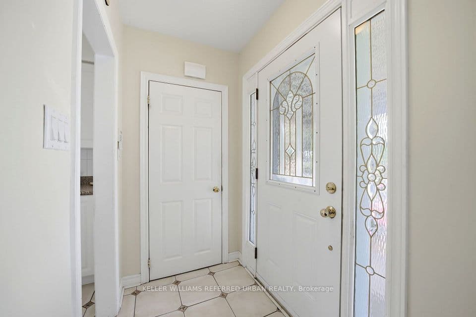 49 Santa Barbara Road, Toronto, ON M2N 2C1 – photo 3